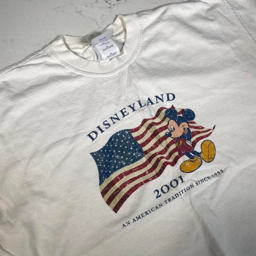 Vintage 2001 Disneyland‎ Resort Patriotic Mickey Mouse T-Shirt XL USA Flag